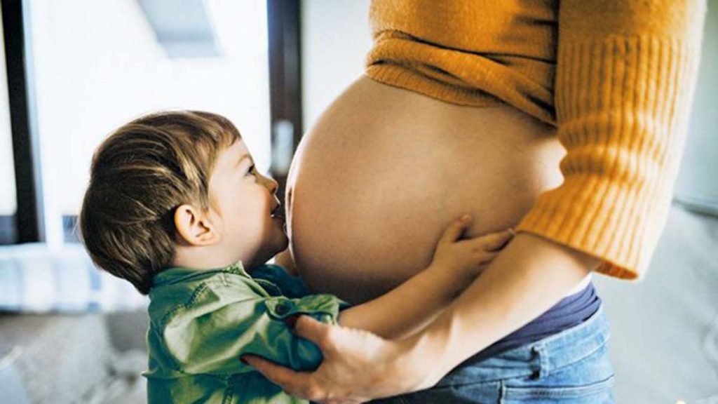 Bà bầu không nên ăn gì trong 3 tháng đầu mang thai